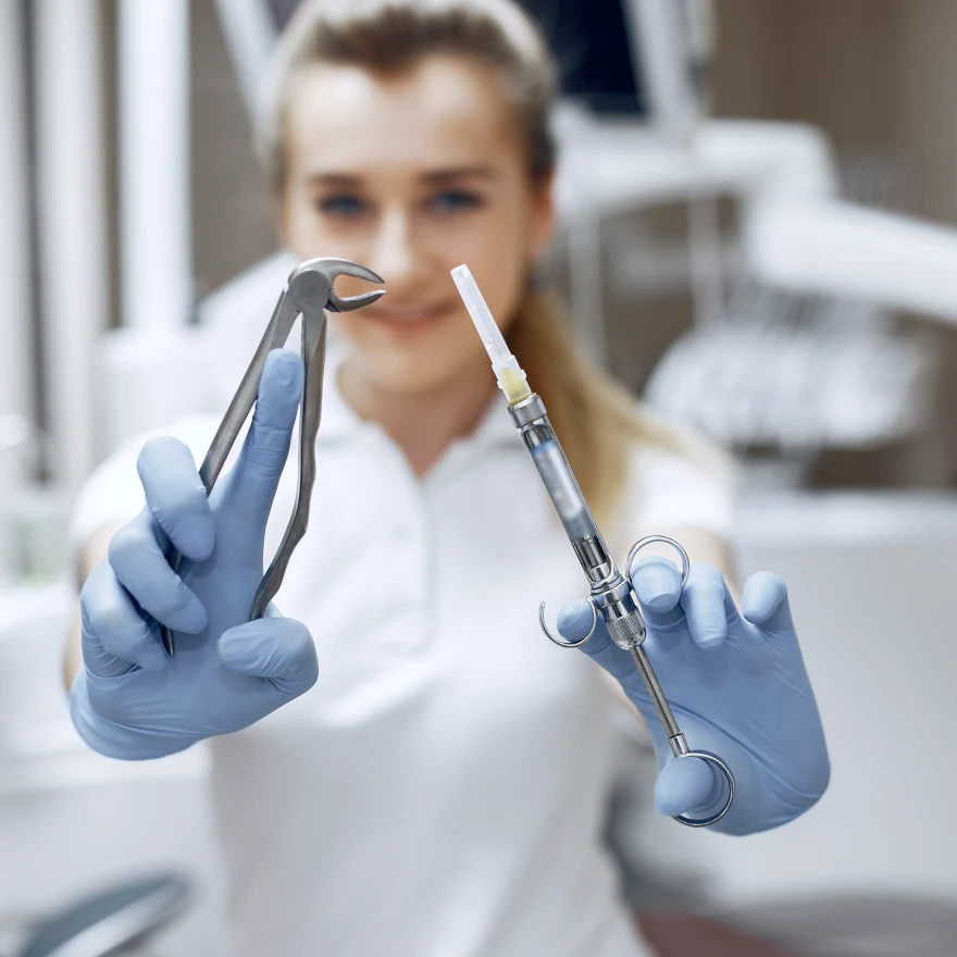 Chirurgia stomatologiczna Rzeszów - Krawdent Stomatologia